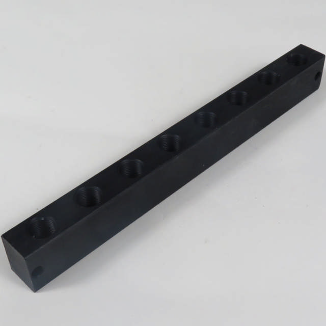 Smøreblok 8 linier, ligeboring 1/8 bsp