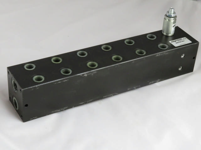 Monteringsblok for 6 cetop 3 stål