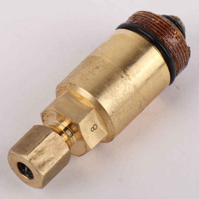 Cen Smør Dyse for Gruneweld No8