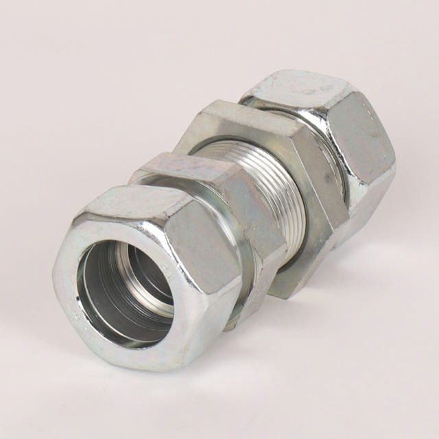 Skotgennemføring med skærering og omløb.