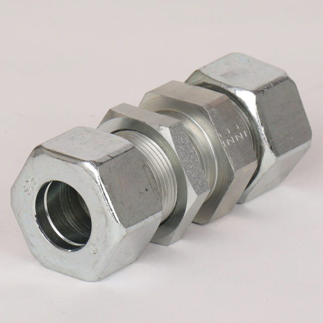 Skotgennemføring med skærering og omløb.